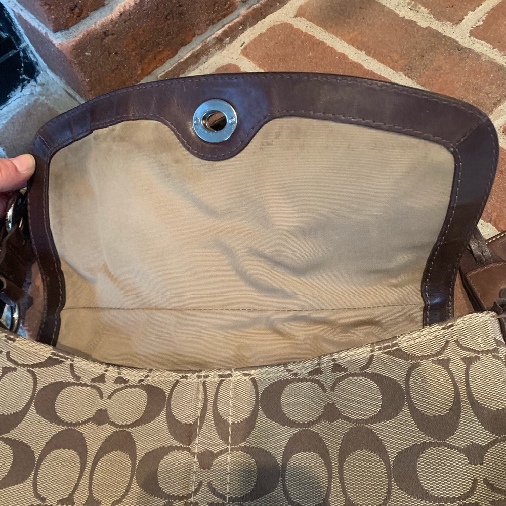 Handbag - Picture 4 of 5